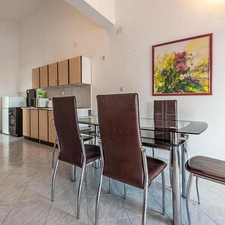 Beautiful Apartment In Vir With Wifi Esterno foto